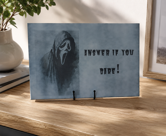 Answer If You Dare – näyttävä kauhusisustustaulu 👻
